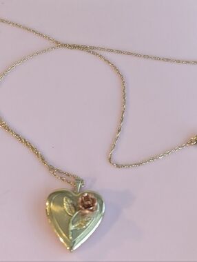 Vintage 14k Gf Heart Locket Necklace Rose On Heart